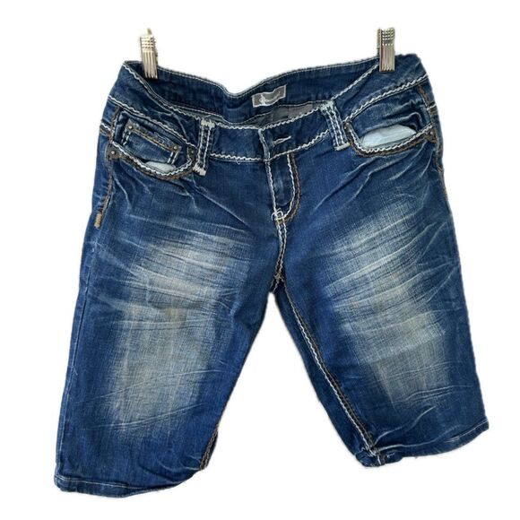 Soundgirl Juniors Distressed Factory Faded Flap Pockets Bermuda Denim Shorts 9 - Picture 1 of 5